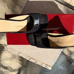 Ferragamo Women’s Open Square Toe Heels size 5